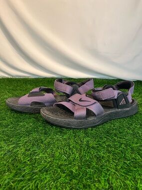 Mens Size 10 Nike ACG Air Deschutz+ Purple Black Casual Sandals DC9092-590